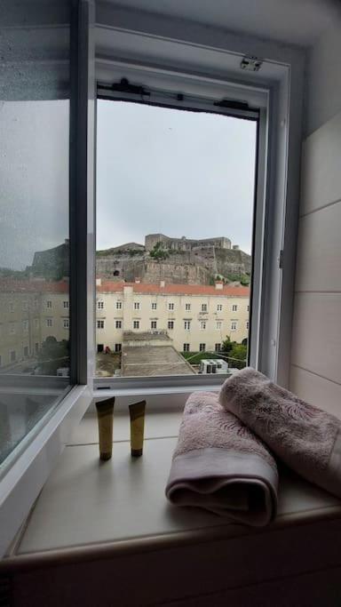Old Port View Apartment, Διαμέρισμα Στο Κέντρο 2 Υπνοδωματίων Korfu Dış mekan fotoğraf